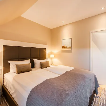 Birke, Ringhotel فندق كيل
