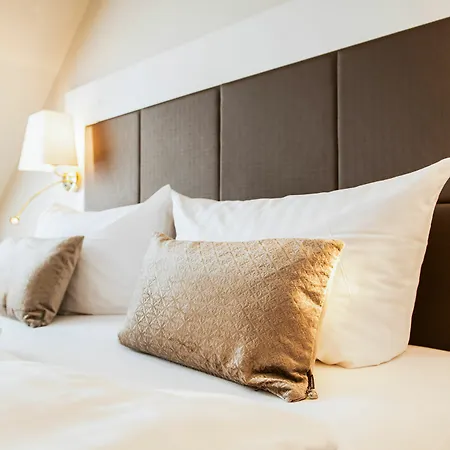 Birke, Ringhotel فندق كيل